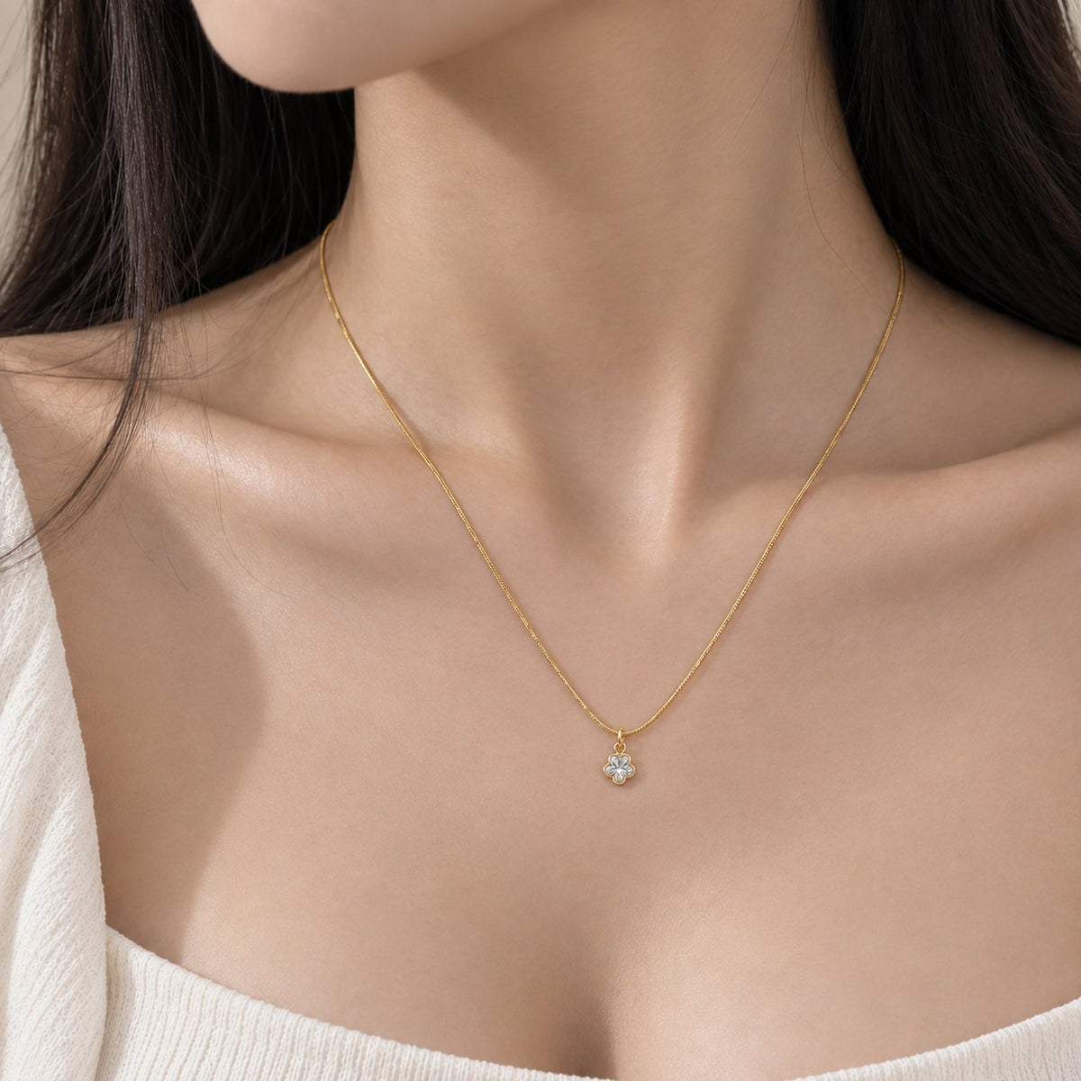 TITLIYA Korean Style Gold Mini Clover Pendant Necklace