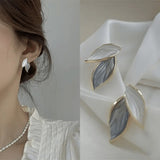 White Leaf Shape Korean Stud Titliya