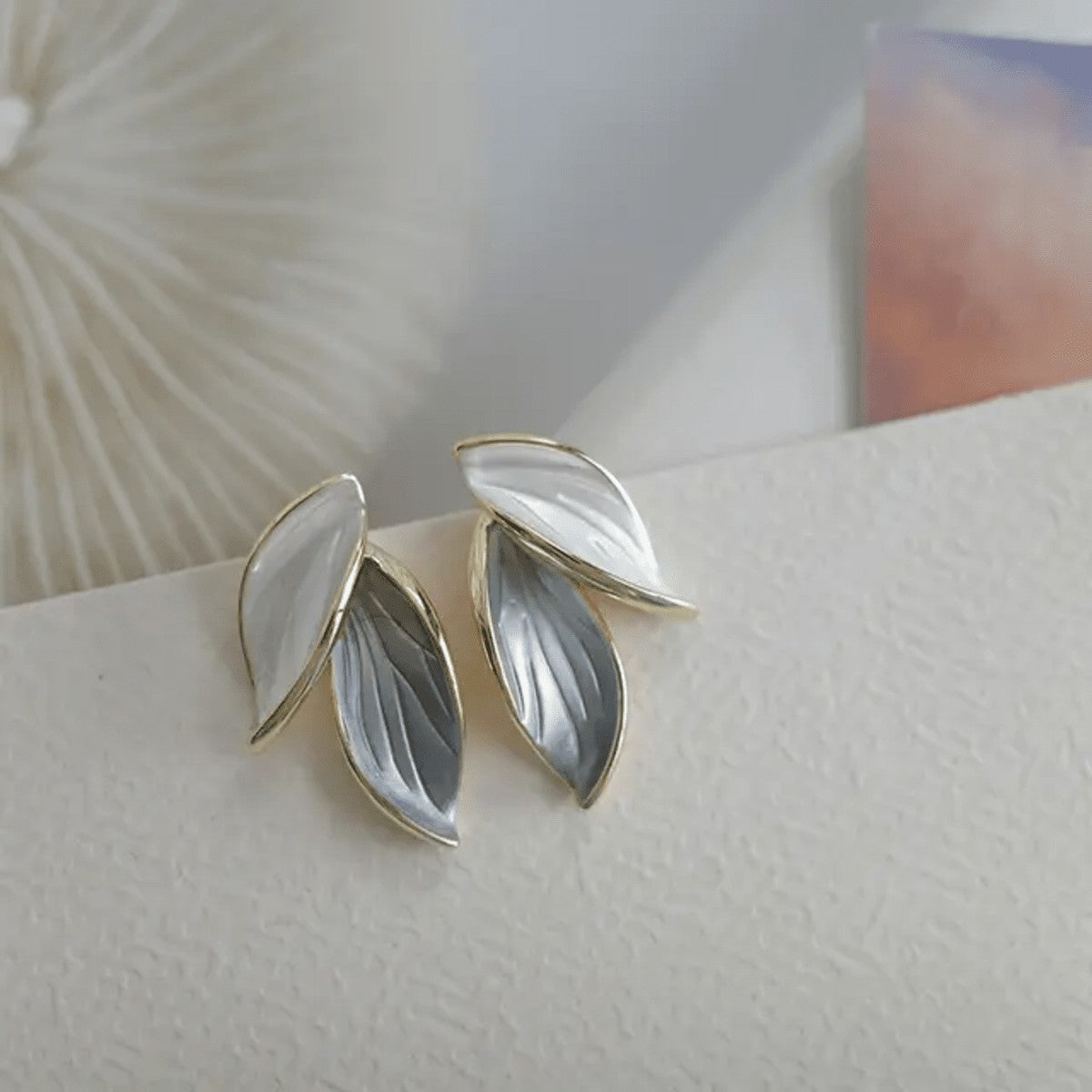 White Leaf Shape Korean Stud Titliya