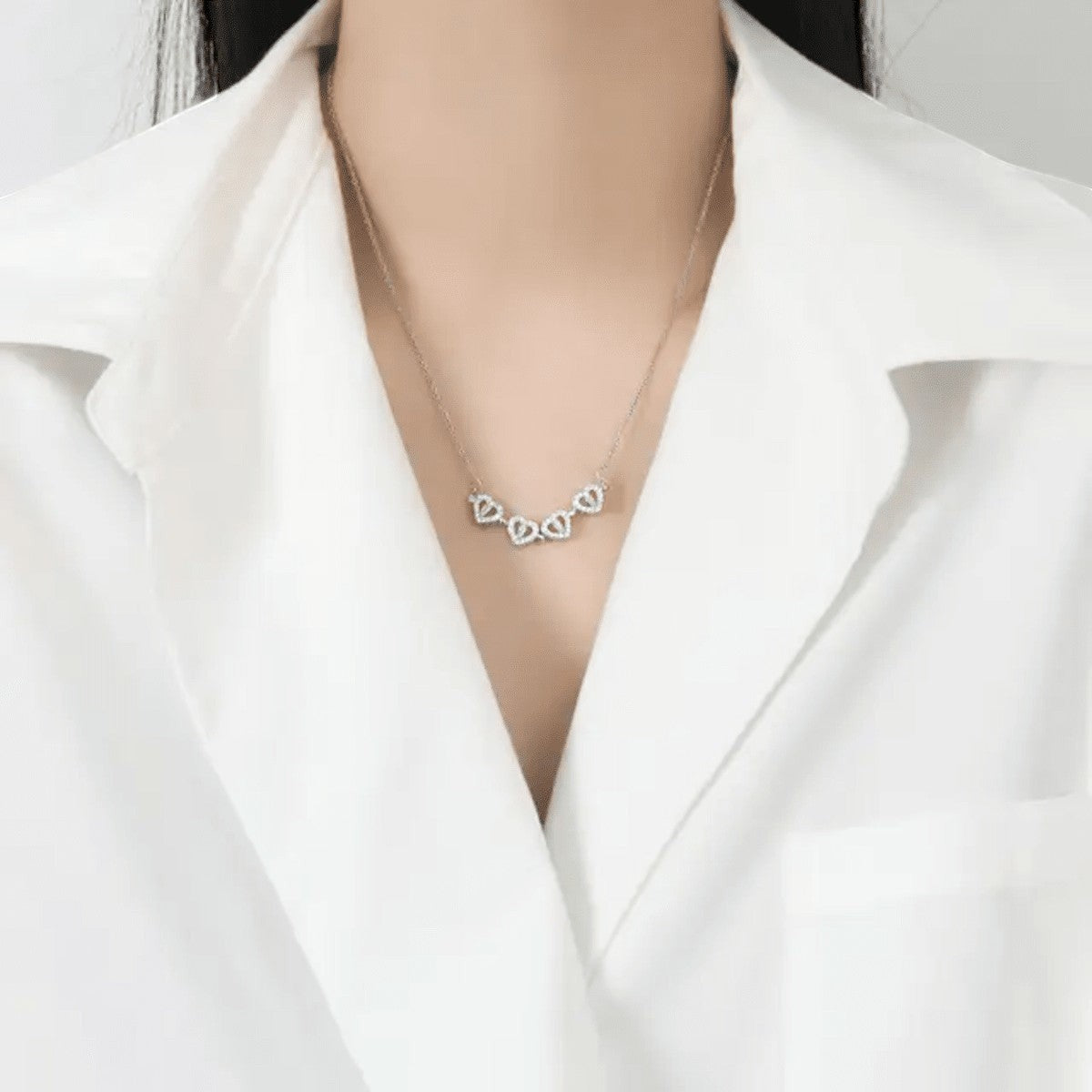 Four Heart Magnetic Pendant Necklace Titliya