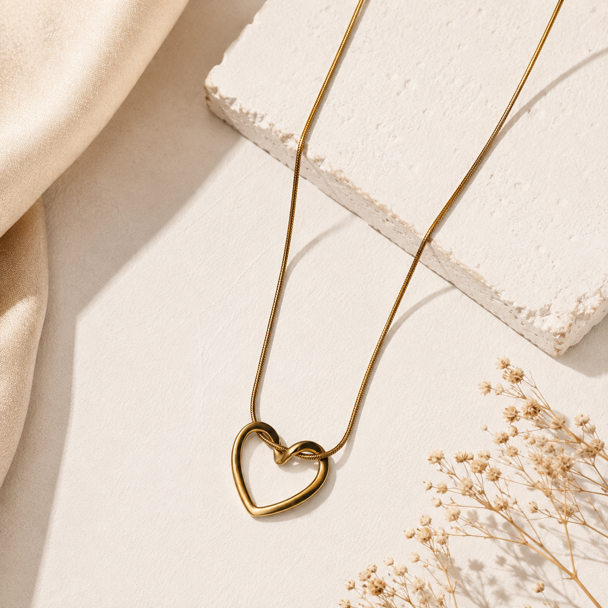 Korean Anti-Tarnish Gold Heart Pendant Necklace | Minimal Korean Jewellery
