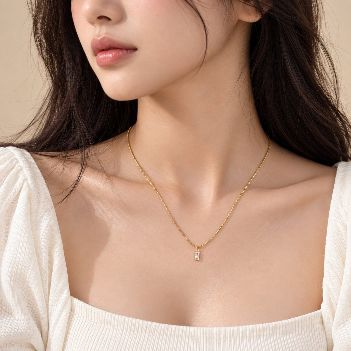 Fashion jewellery included in the TITLIYA Golden Moments gift hamper