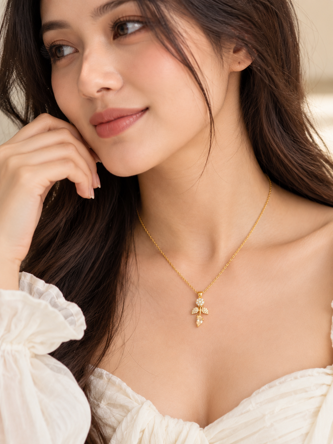 TITLIYA Korean Style Gold Crystal Flower Pendant Necklace for Women