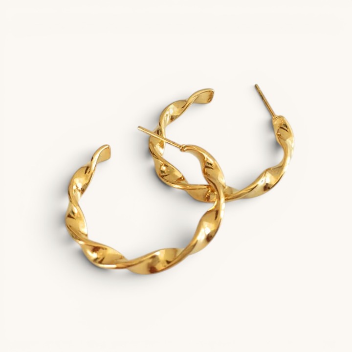 TITLIYA medium gold twisted hoop earrings with a polished finish, perfect for daily wear or elegant gifting.